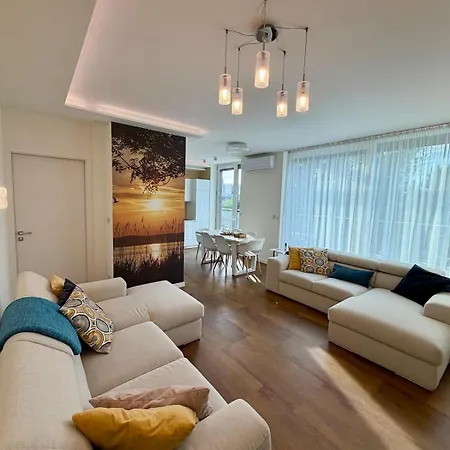 Balaton Skyline Penthouse - Jacuzzi - & Apartamento *