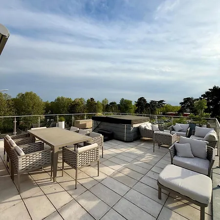 Balaton Skyline Penthouse - Jacuzzi - & Apartamento