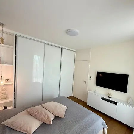 Apartamento Balaton Skyline Penthouse - Jacuzzi - & *