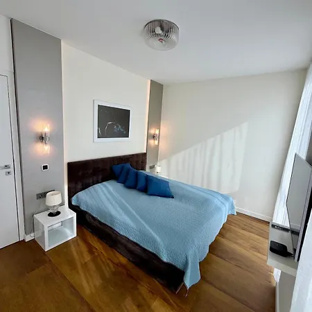 Lägenhet Balaton Skyline Penthouse - Jacuzzi - &