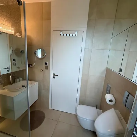 Balaton Skyline Penthouse - Jacuzzi - & Apartamento Siófok