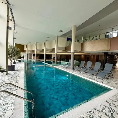Balaton Skyline Penthouse - Jacuzzi - & * Siófok