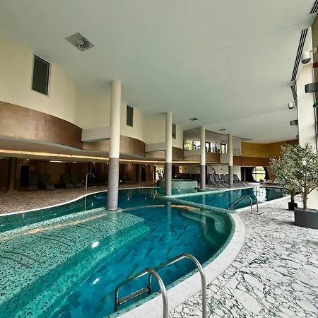 Balaton Skyline Penthouse - Jacuzzi - & Siófok